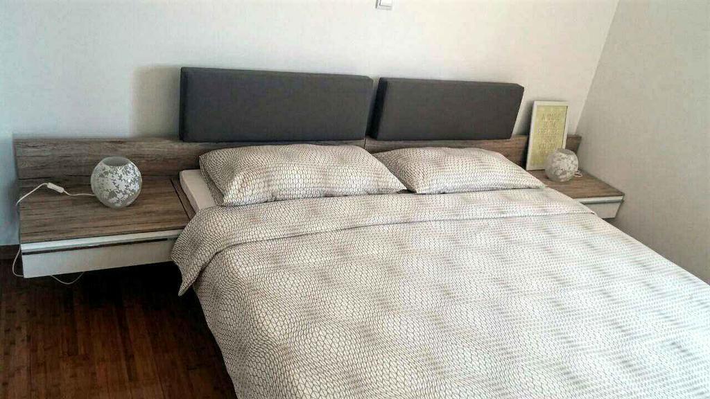 Malik'S Place ノヴァリャ エクステリア 写真